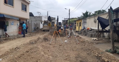 Progresa construcción de alcantarillado sanitario en Súa
